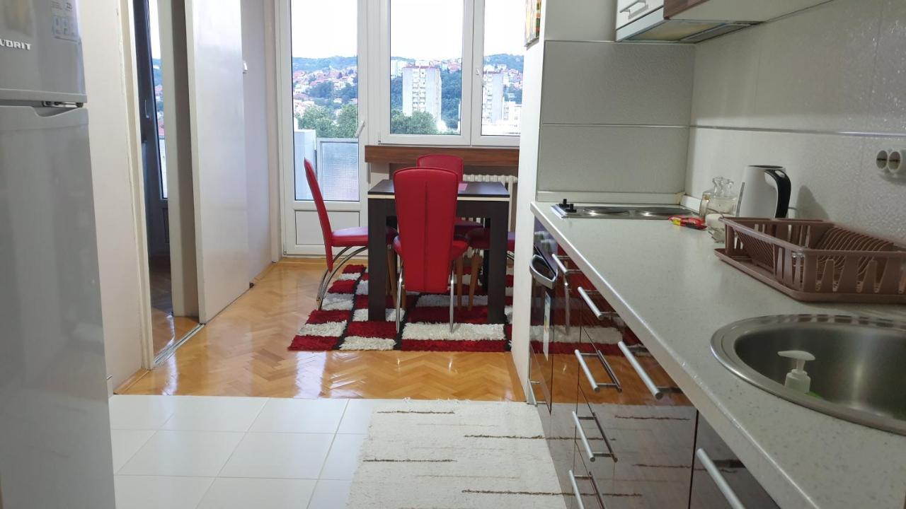 Apartment Stan na dan Nis Bagian luar foto