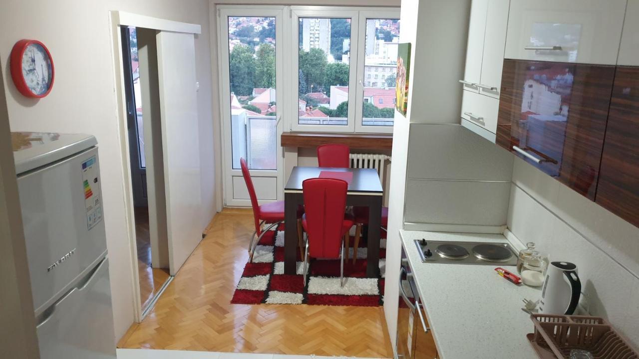 Apartment Stan na dan Nis Bagian luar foto