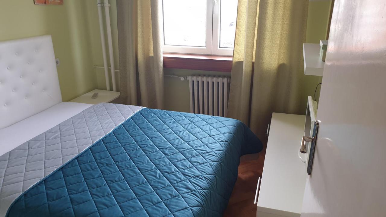Apartment Stan na dan Nis Bagian luar foto
