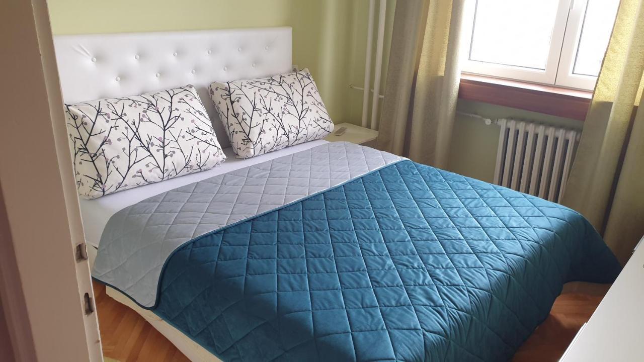 Apartment Stan na dan Nis Bagian luar foto