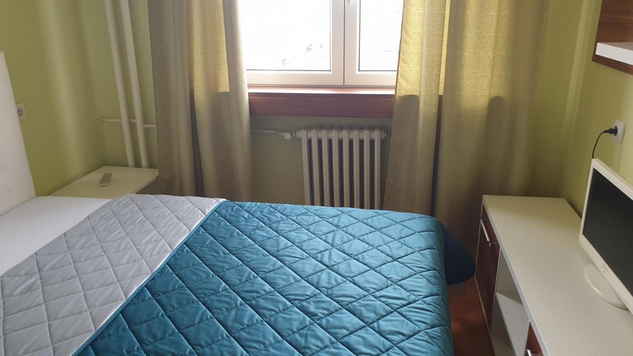 Apartment Stan na dan Nis Bagian luar foto