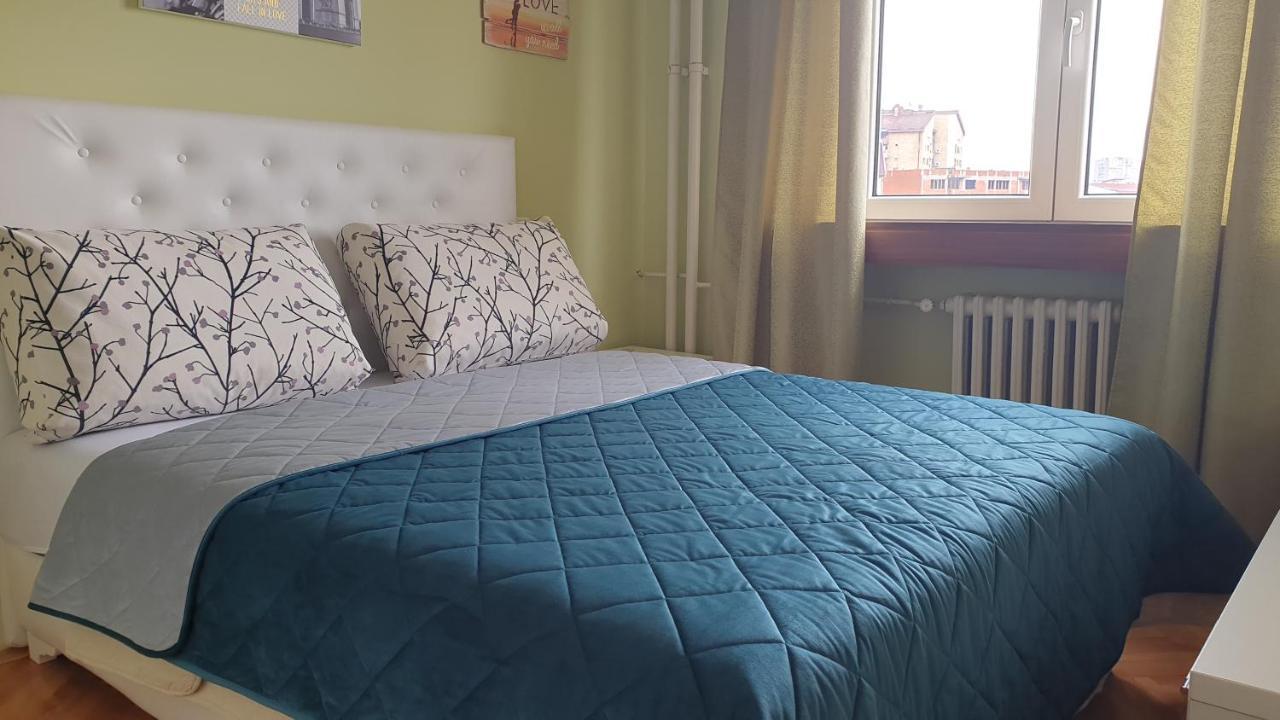 Apartment Stan na dan Nis Bagian luar foto