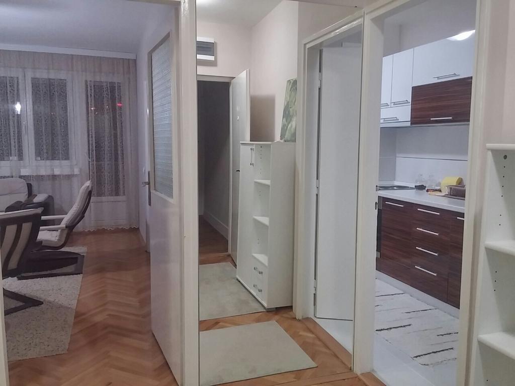 Apartment Stan na dan Nis Bagian luar foto