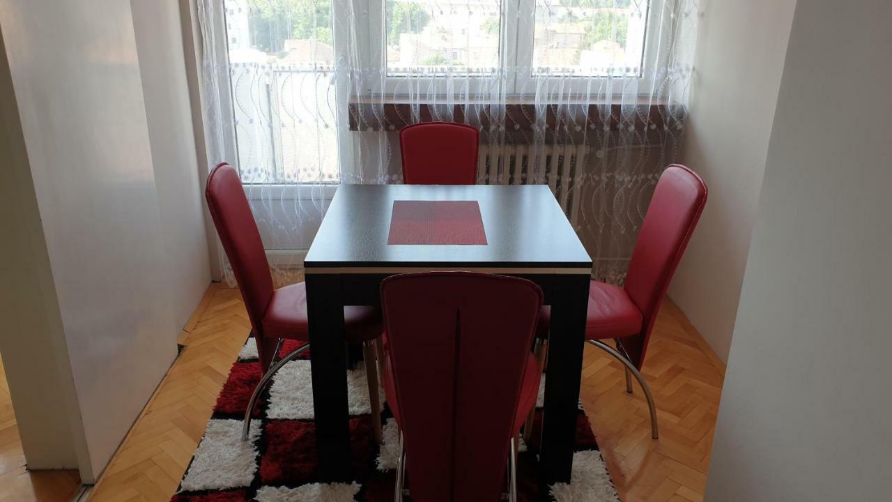 Apartment Stan na dan Nis Bagian luar foto